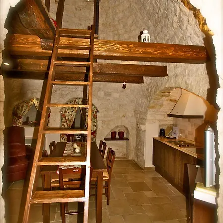 Pensión Trulli E Puglia 4*