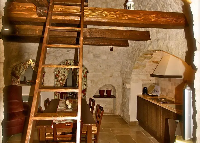 Guest house Trulli E Puglia 4*